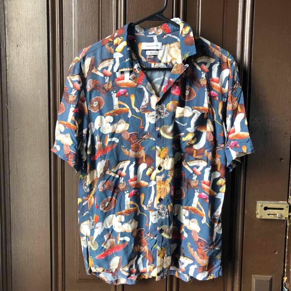 Mushroom Print Button-Downn